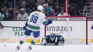 Vancouver Canucks, Nils Aman agree to 2-year contract extension