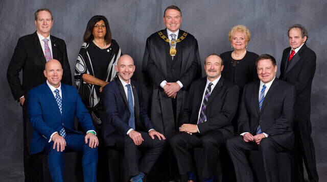 Kelowna councillors can opt out of 35 per cent pay raise