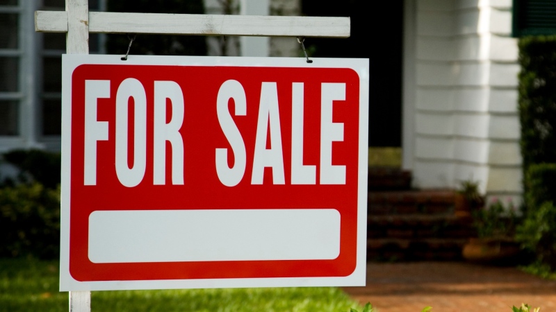 Winnipeggers wanting to one day buy a home are 'trying to climb a hill that's just too steep'