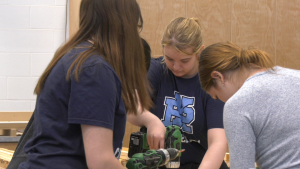 'They are saving lives': Local students team up to build homes for animals in need