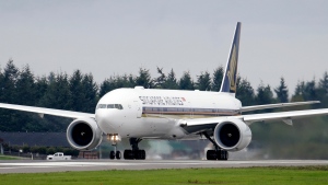 1 dead, others injured after London-Singapore flight hit severe turbulence, Singapore Airlines says