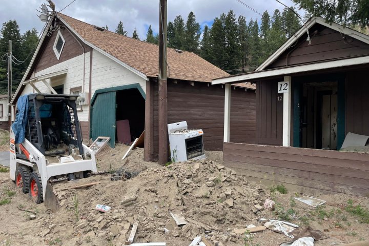 Fire breaks out at flood-ravaged cabins in downtown Princeton, B.C.