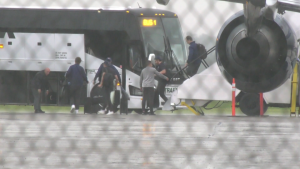 Panthers and Oilers turn to poker and Mario Kart on long flights in the Stanley Cup Final