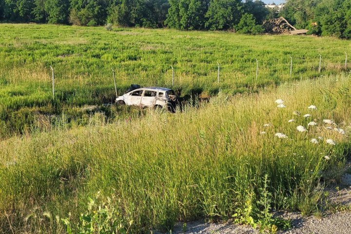 Teen takes parents’ car to grab food, rear-ends another vehicle on Highway 401: OPP