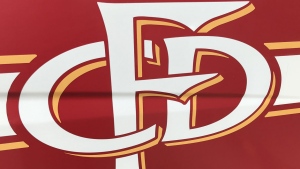 Friday night fire breaks out at southeast industrial Calgary recycling facility