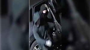 Vaughan man kidnapped located, suspects still at large: police