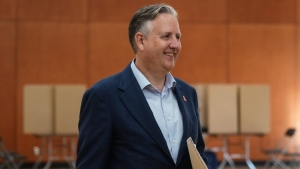 ‘A bit of a gong show’: Former Vancouver mayor weighs in on integrity commissioner suspension