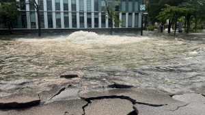 Boil water advisory lifted for the east of Montreal, water main break repair continues