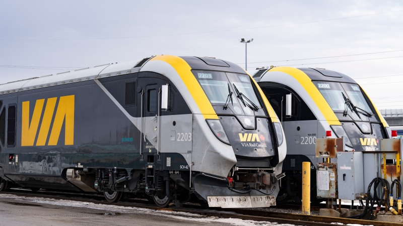 Via Rail passengers stranded for ten hours in Que.
