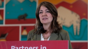 Marc Henry: Premier has less to fear from November leadership vote than slipping support in Calgary