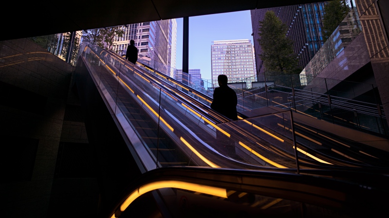 More unemployed workers than available jobs: Why it's 'very hard' to find work in Canada
