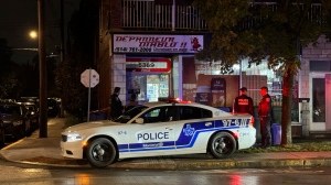 Depanneur Diablo set ablaze, quick-acting Montreal police officers put it out