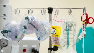 More Quebecers turning to private health care: poll