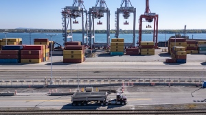 Labour minister proposes 90-day strike freeze, special mediator at Port of Montreal
