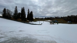 Edmonton ski hill anticipates colder temperatures to begin making snow in earnest