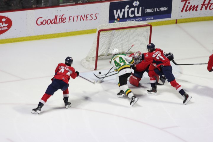 Windsor Spitfires pull off comeback to defeat London Knights 4-3