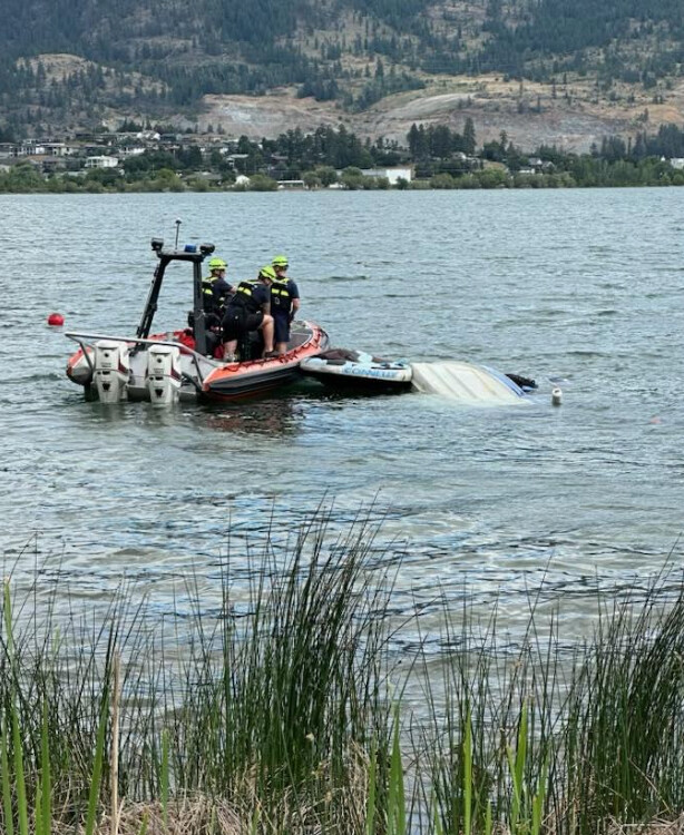 Capsized boat prompts emergency response on Wood Lake