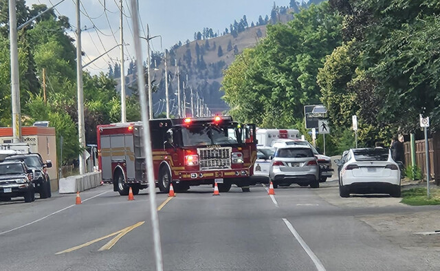 Rollover crash slows Kelowna's Richter Street