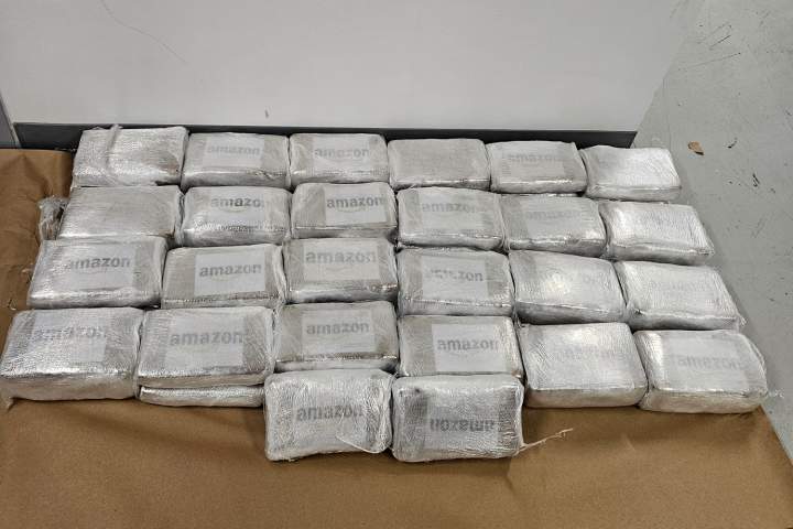 Edmonton driver charged after 67 kg of cocaine found in truck at Coutts border crossing