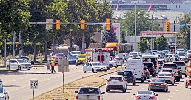 Highway 97 vehicle crash slows Kelowna traffic Sunday afternoon