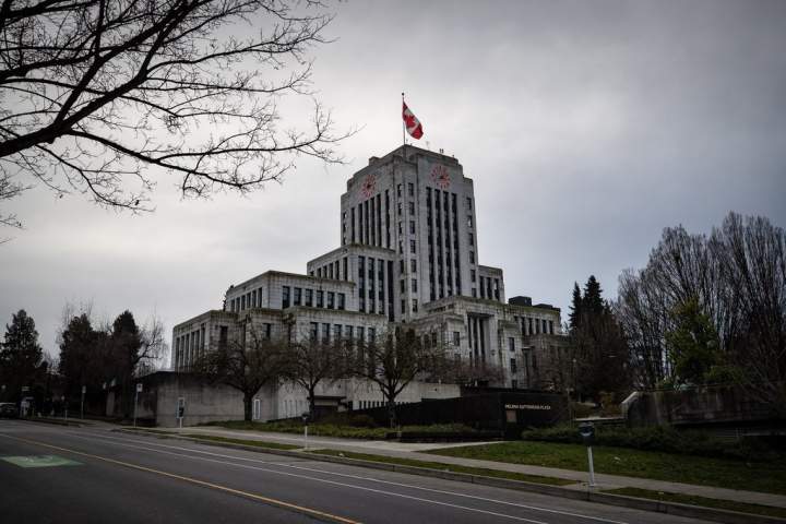 City of Vancouver tries to find millions of dollars in savings