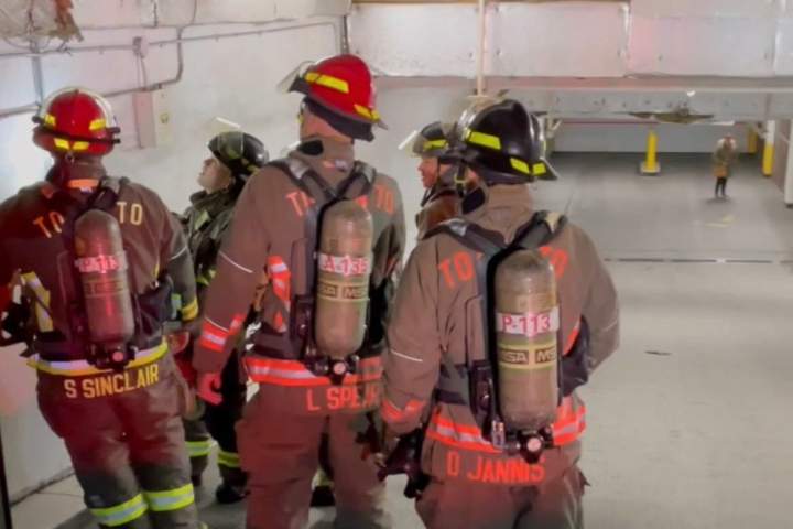 ‘So chaotic’: No return date for displaced residents of 2 Toronto building fires
