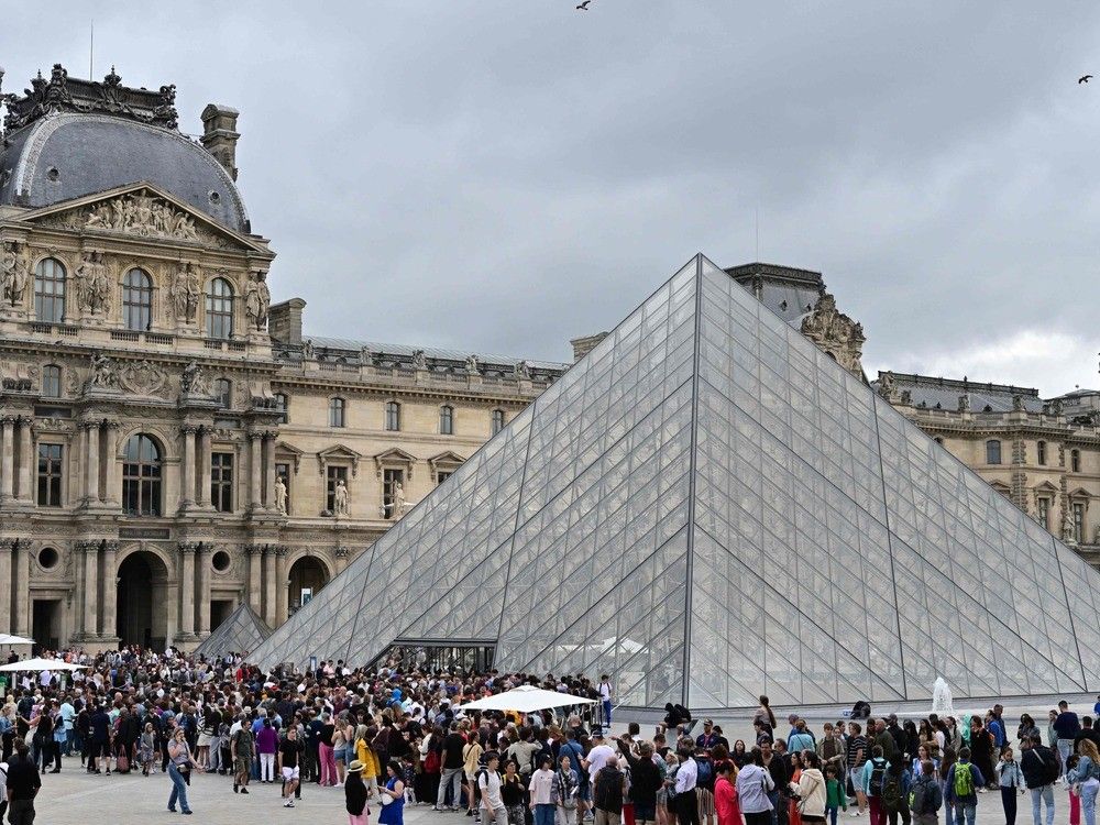 Visiting the Louvre will cost Canadians more come early 2026