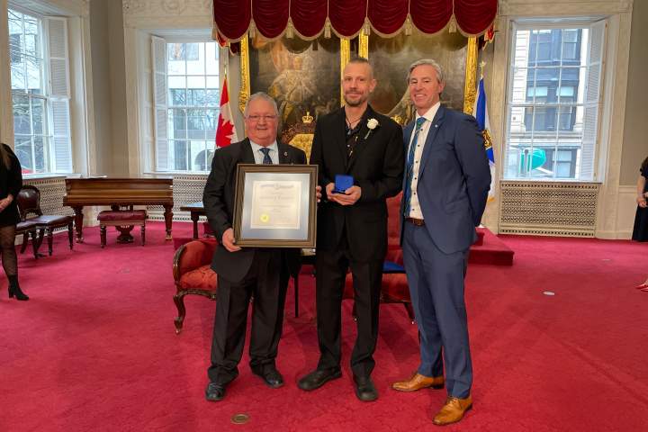 Nova Scotia man accepts bravery award, but events of house fire still haunt him