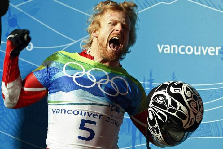 2010 skeleton hero cheering Canada’s young stars