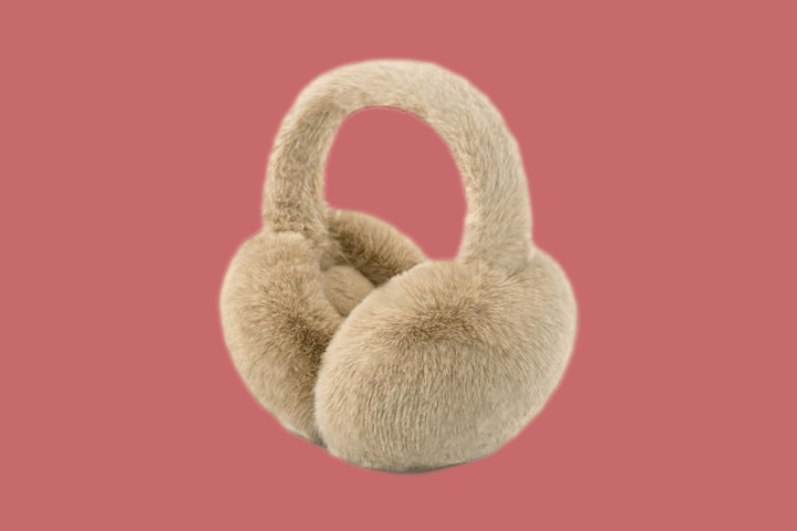 Chalet chic style guide: The best après-ski boots, sweaters & winter accessories