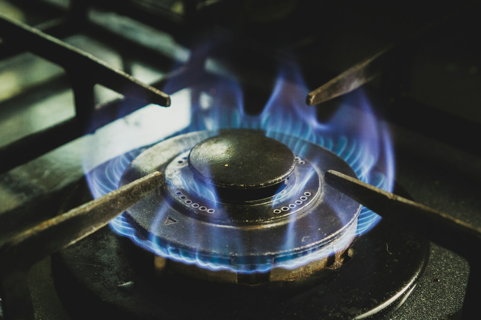 Global Gas Shock: Qatar LNG Outage Could Tighten Supply and Push Energy Prices Higher for Years