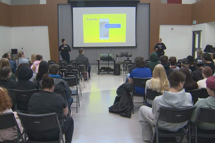 Manitoba RCMP unit educating students on digital safety, dangers