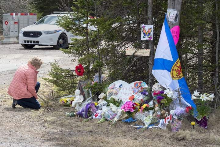 Nova Scotians mourn those killed in mass shooting
