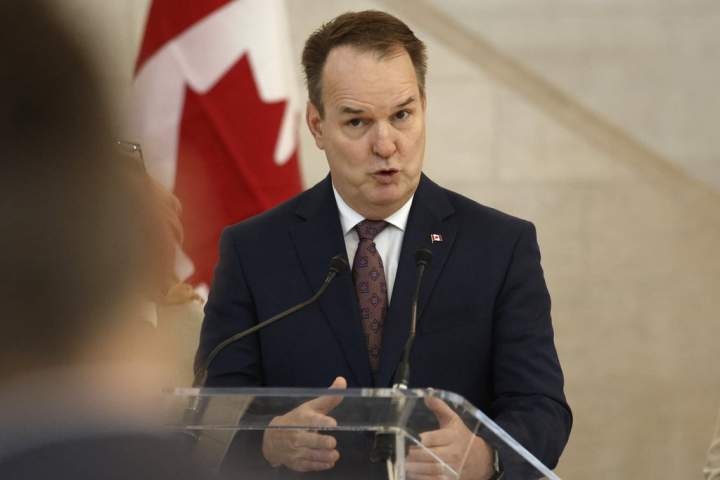 Liberals want committees to be ‘open,’ minister says as Tories cry foul