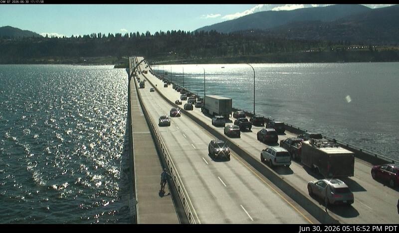 Traffic crawling in both directions over Bennett Bridge