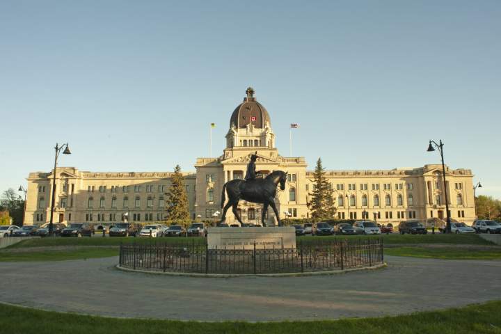 Saskatchewan Marshals Service seeks snipers, special gear for new unit