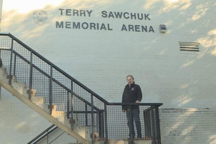 Teams scrambling after two Winnipeg arenas shut down