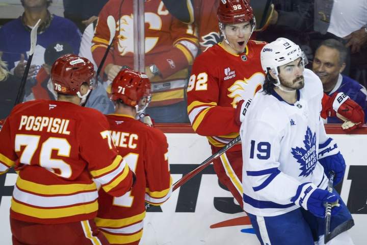 Gridin shows off superb shot, Griddy celebration